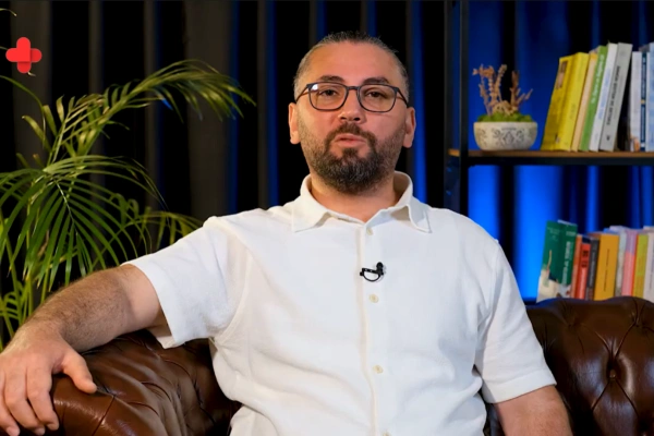 Kendim Olmak ve Kendimi Ortaya Koymak Neden Bu Kadar Zor?